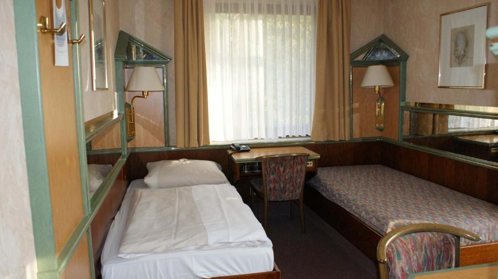 Pp- Hotel Grefrather Hof Quarto foto